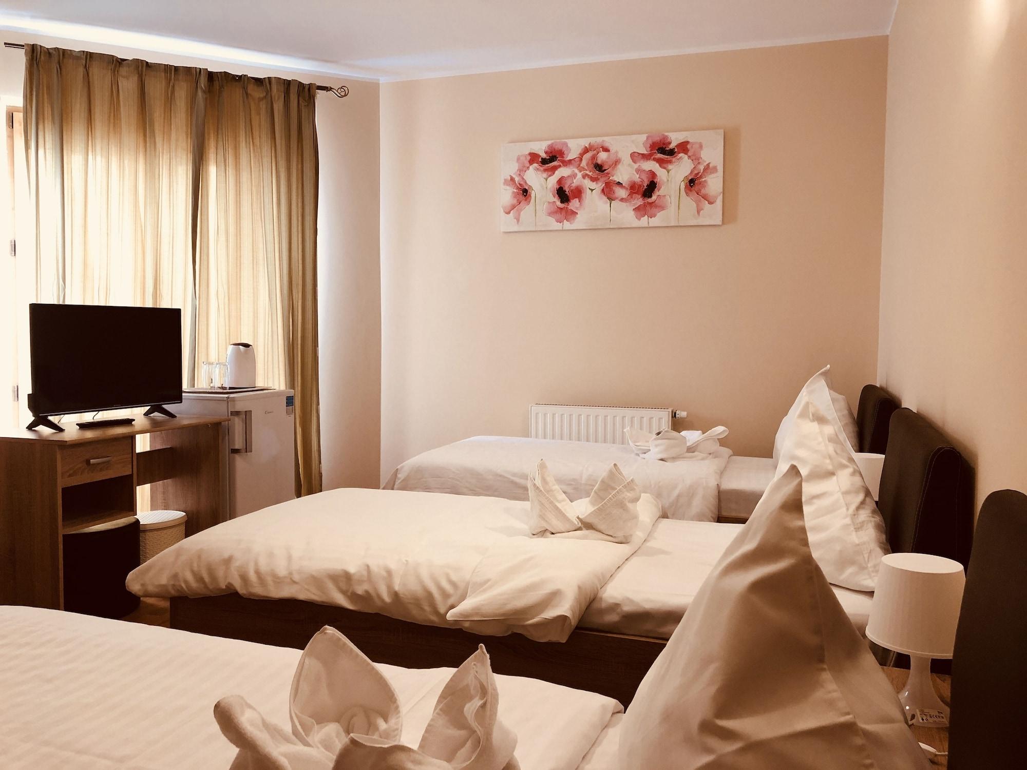 Monte Carlo Palace Rooms Bucarest Esterno foto